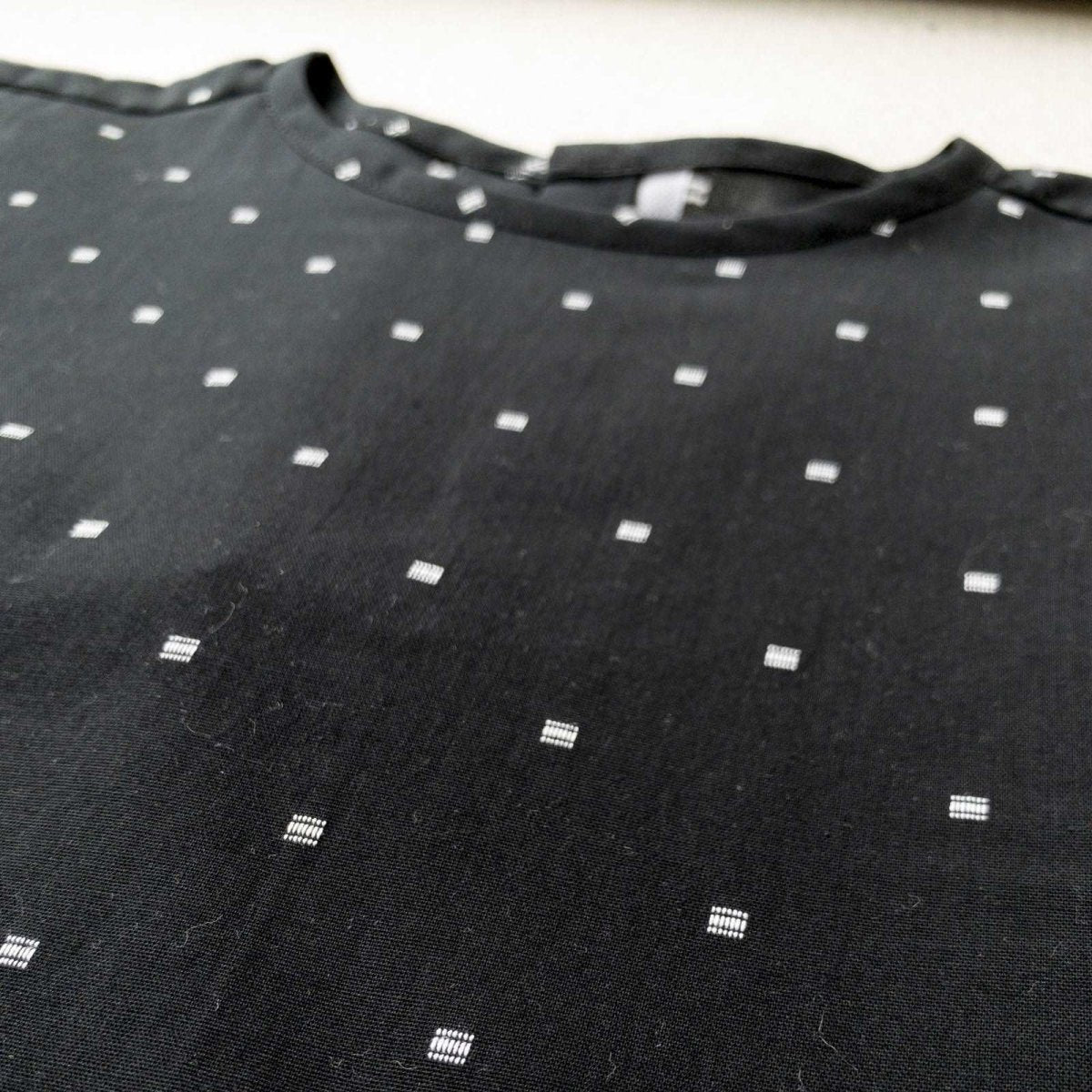 Black & White Dot Top - Beya MadeTOP